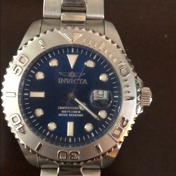 Authentic Invicta Men’s watch blue face main image 3